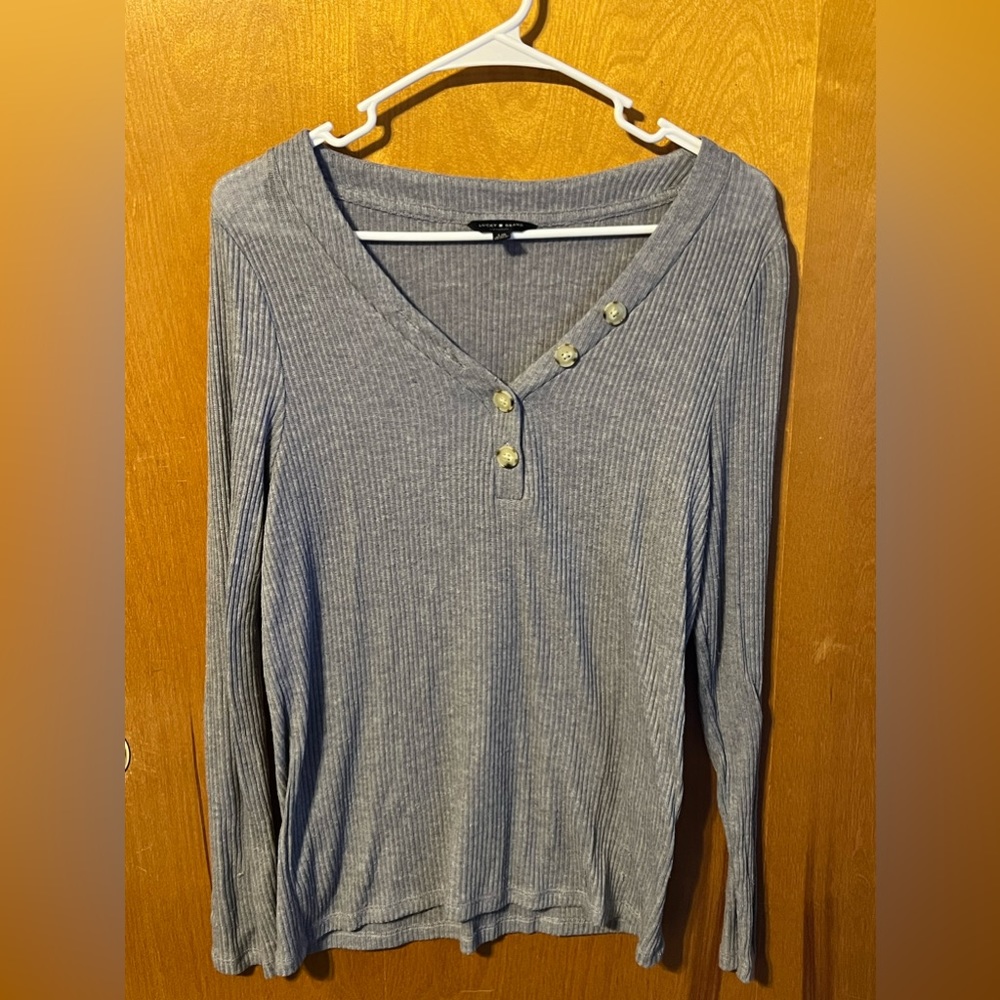 Women’s Lucky Casual Top